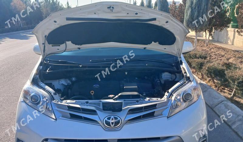 Toyota Sienna 2018 - 390 000 TMT - Aşgabat - img 10