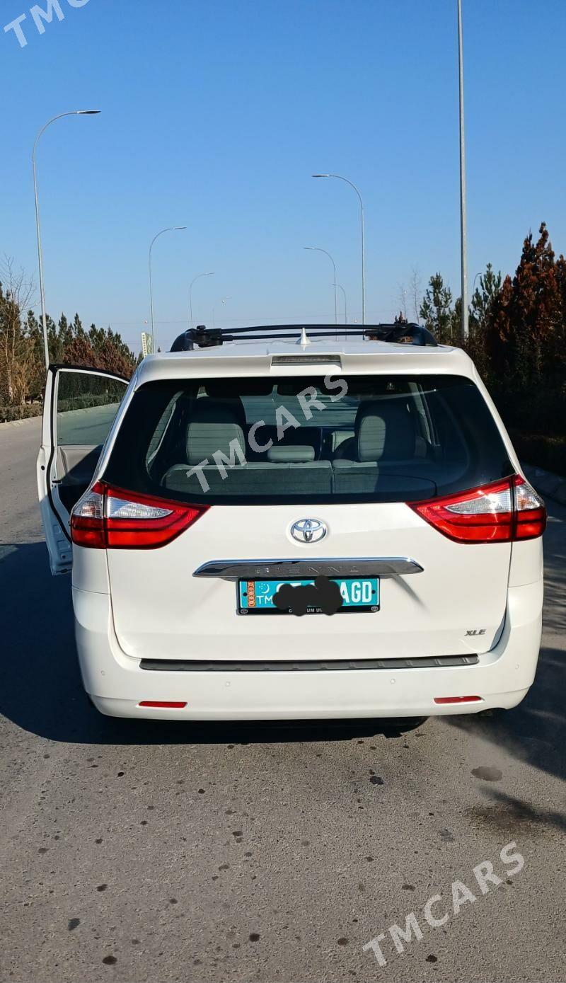 Toyota Sienna 2018 - 390 000 TMT - Aşgabat - img 7