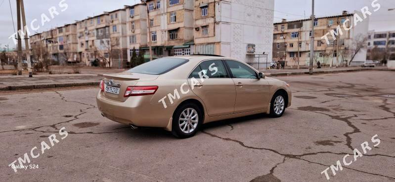 Toyota Camry 2011 - 205 000 TMT - Дашогуз - img 4