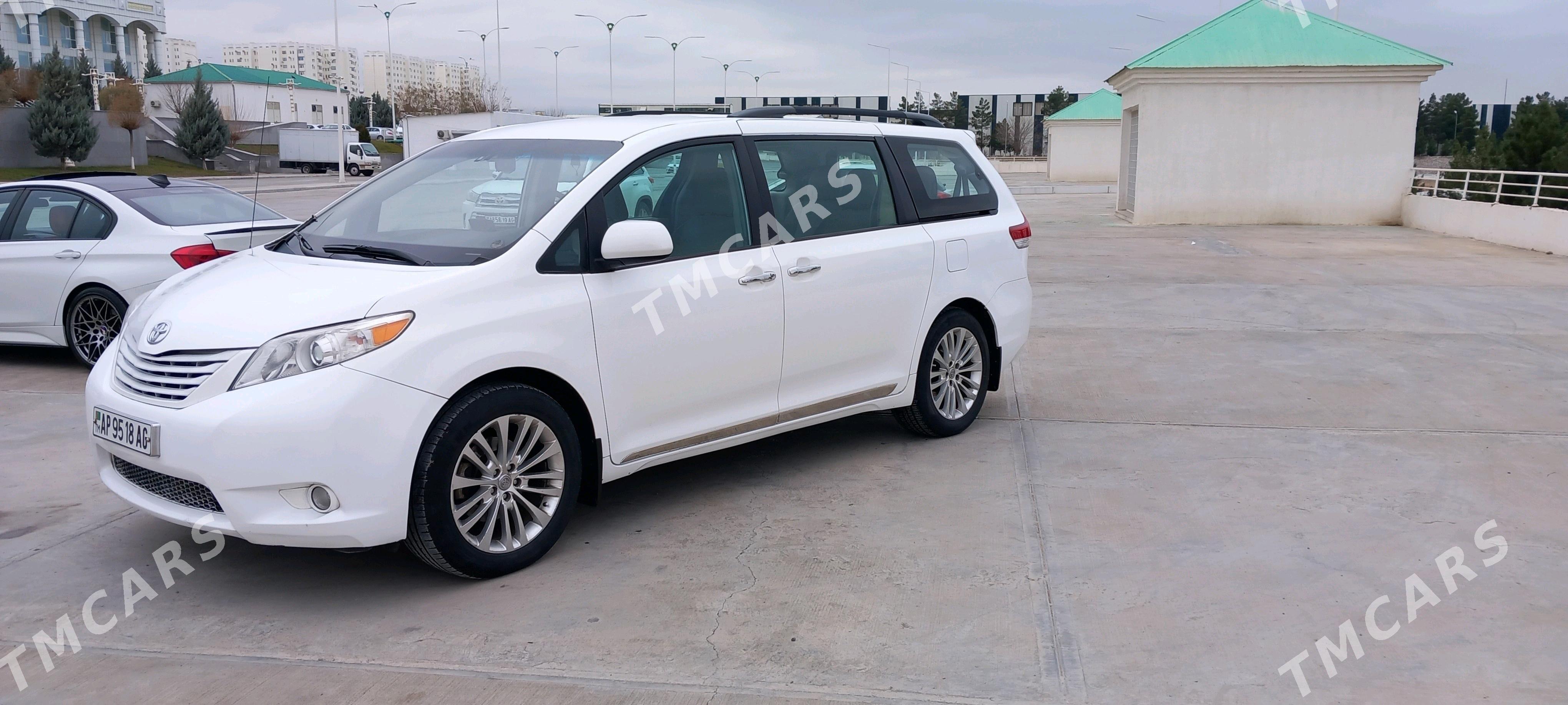 Toyota Sienna 2013 - 245 000 TMT - Parahat 7 - img 9