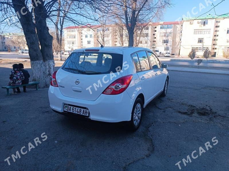 Nissan Versa 2009 - 98 000 TMT - Ашхабад - img 3