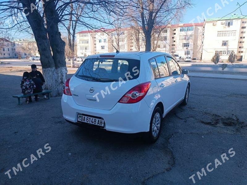 Nissan Versa 2009 - 98 000 TMT - Ашхабад - img 5