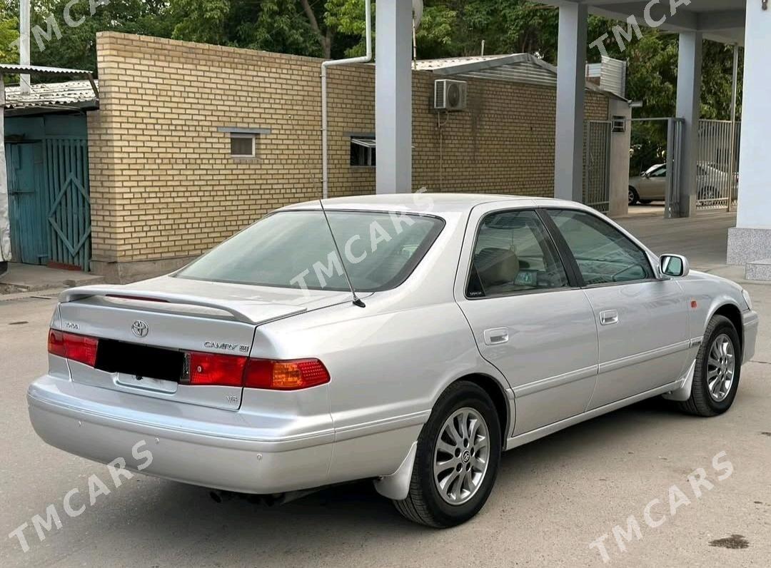 Toyota Camry 2001 - 86 000 TMT - Bäherden - img 3