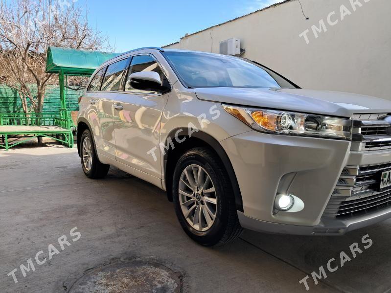 Toyota Highlander 2018 - 405 000 TMT - Gurtly - img 3