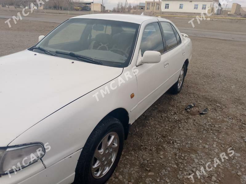 Toyota Camry 1994 - 65 000 TMT - Халач - img 3