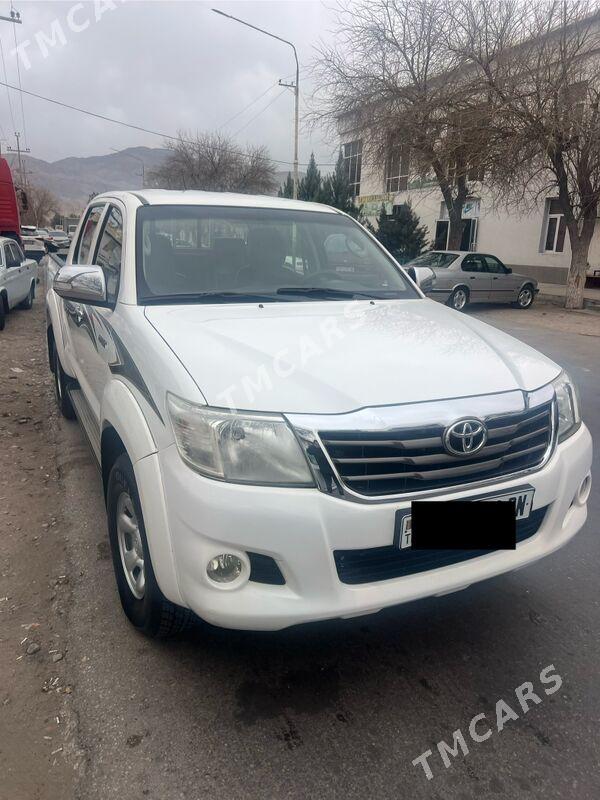 Toyota Hilux 2015 - 290 000 TMT - Aşgabat - img 2