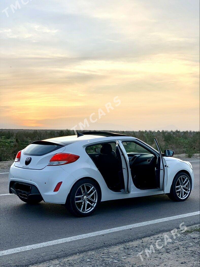 Hyundai Veloster 2013 - 150 000 TMT - Ак-Бугдайский этрап - img 2