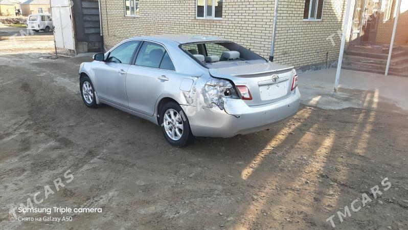 Toyota Camry 2011 - 135 000 TMT - Мары - img 6