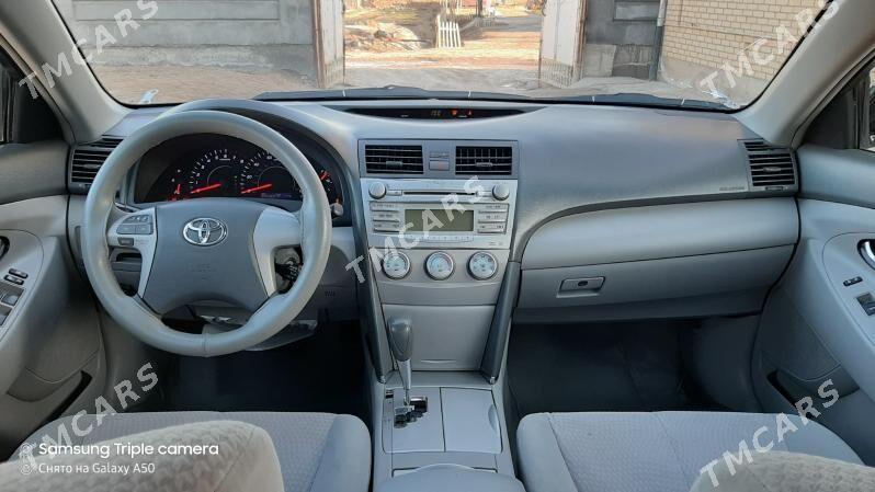 Toyota Camry 2011 - 135 000 TMT - Мары - img 9