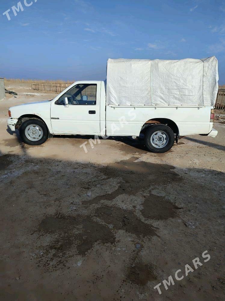 Isuzu Pickup 1993 - 45 000 TMT - Теджен - img 2