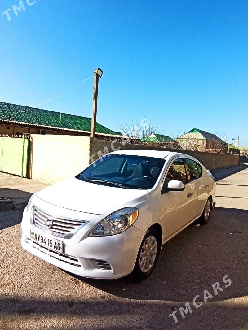 Nissan Versa 2013 - 111 000 TMT - Ашхабад - img 2