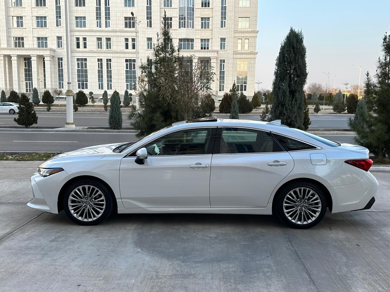 Toyota Avalon 2019 - 560 000 TMT - Aşgabat - img 7