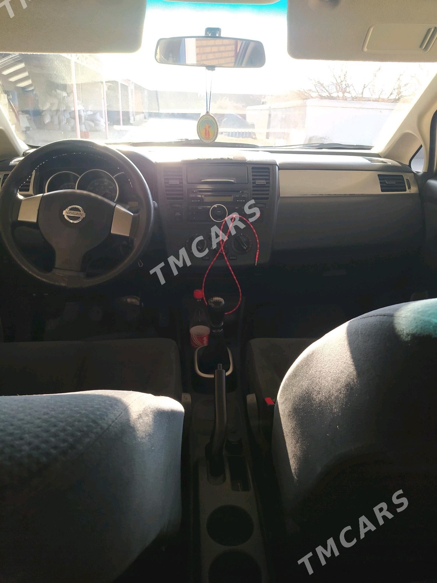 Nissan Versa 2010 - 93 000 TMT - Бахарден - img 6