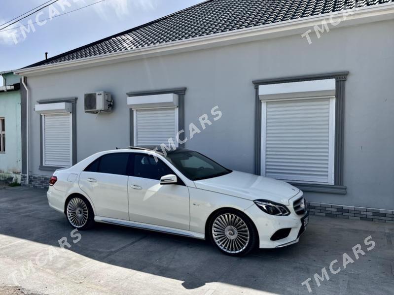 Mercedes-Benz E300 2010 - 450 000 TMT - Балканабат - img 3