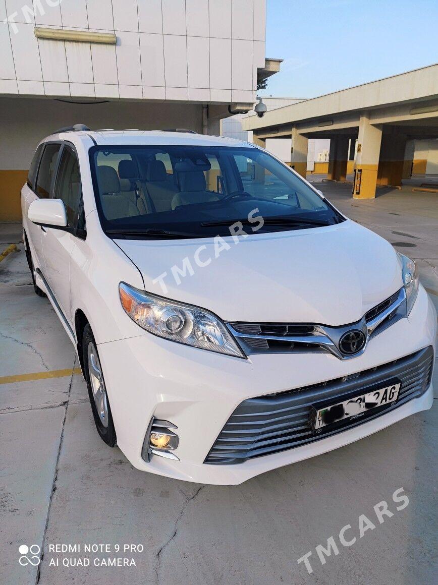 Toyota Sienna 2018 - 360 000 TMT - Мир 2 - img 2