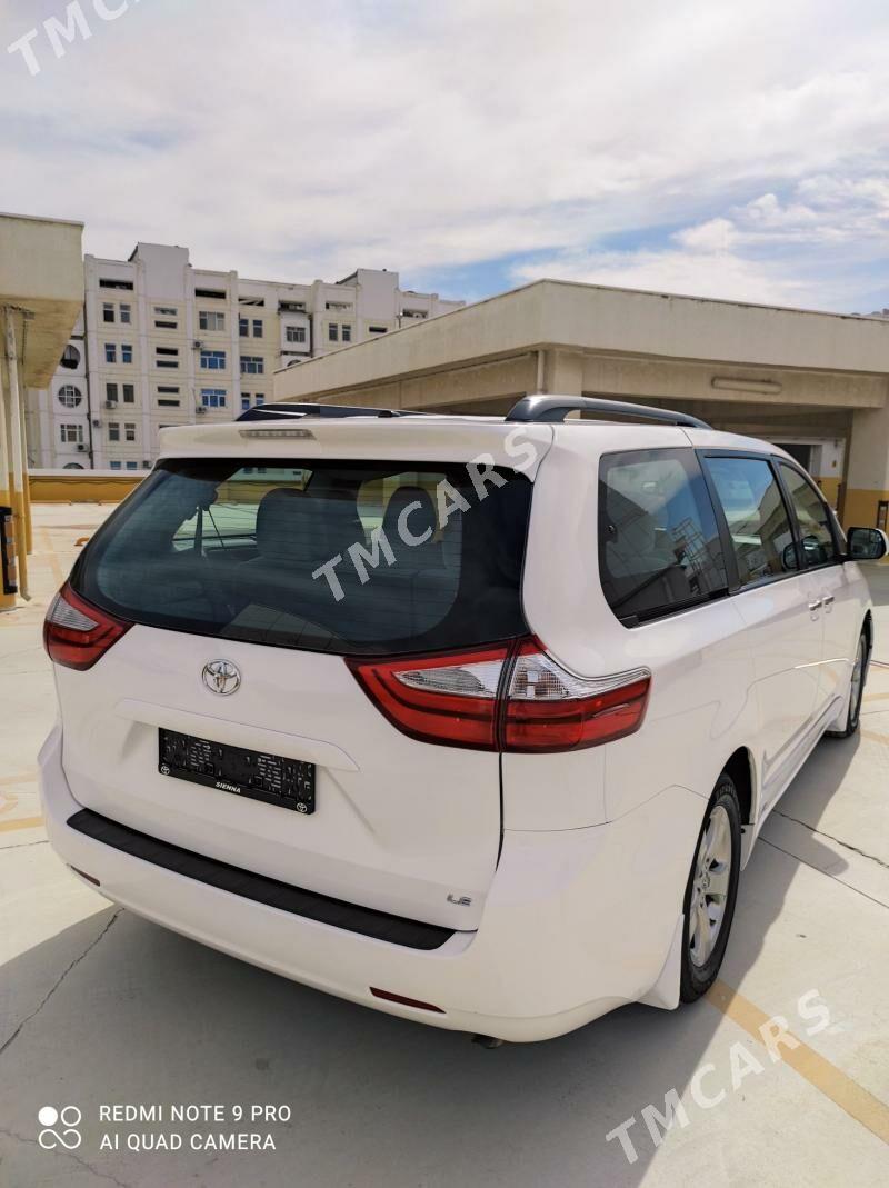 Toyota Sienna 2018 - 360 000 TMT - Мир 2 - img 8