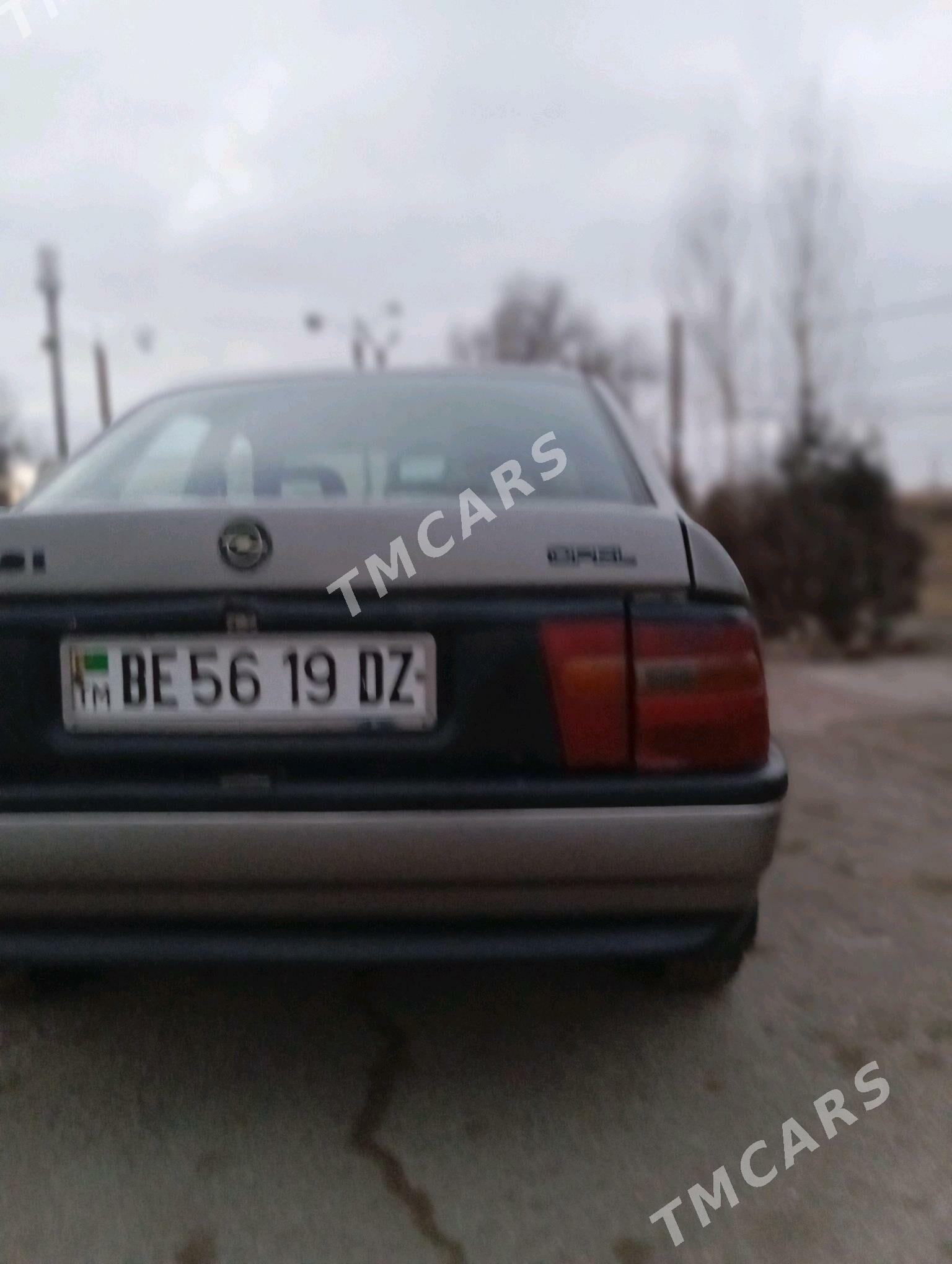 Opel Vectra 1992 - 56 000 TMT - Губадаг - img 2