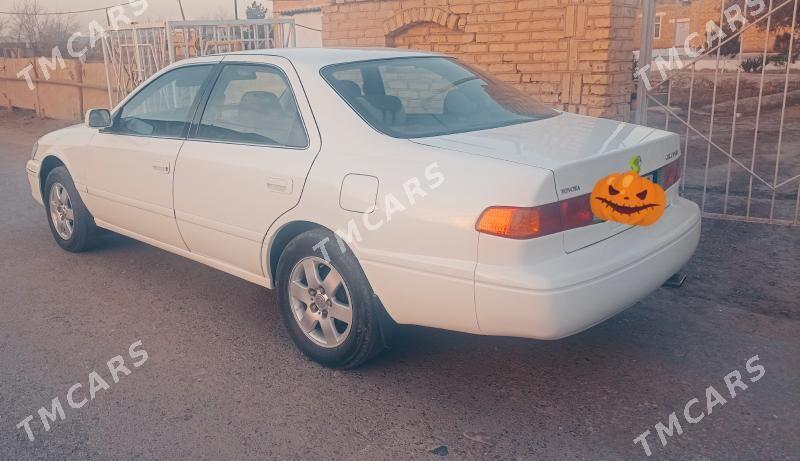 Toyota Camry 2001 - 110 000 TMT - Мары - img 3