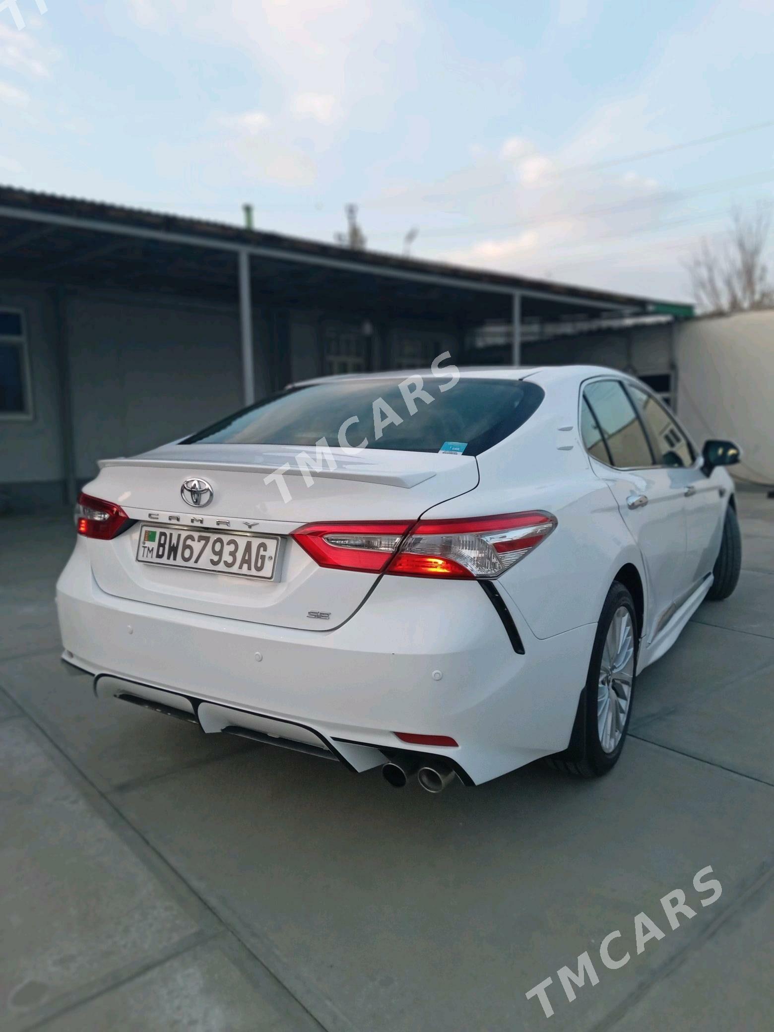 Toyota Camry 2019 - 268 000 TMT - 30 мкр - img 4