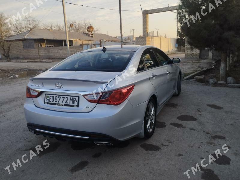 Hyundai Sonata 2011 - 150 000 TMT - Мары - img 5