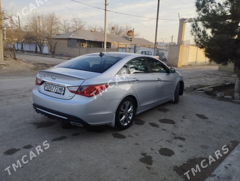 Hyundai Sonata 2011 - 150 000 TMT - Мары - img 6