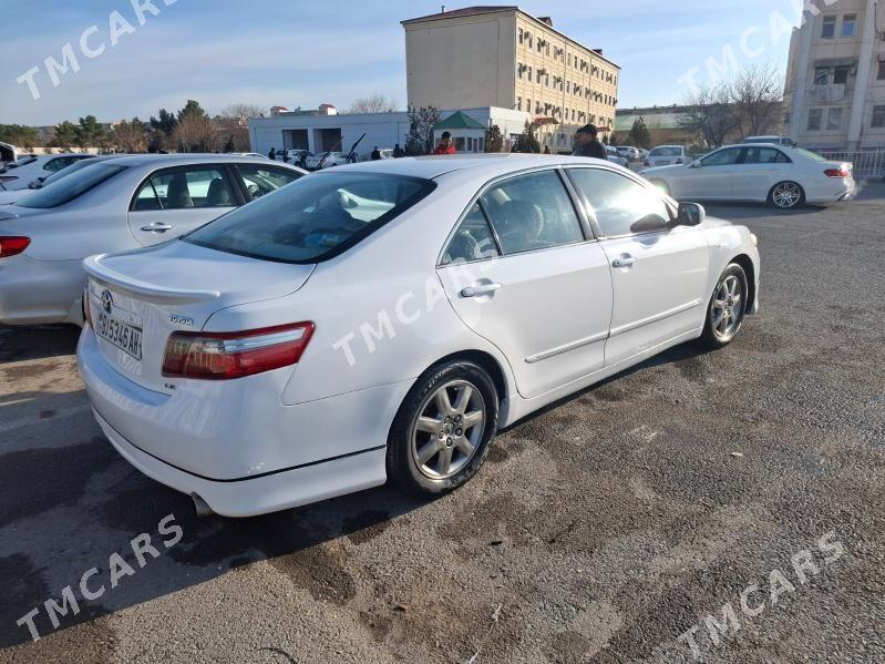 Toyota Camry 2008 - 120 000 TMT - 11 мкр - img 4