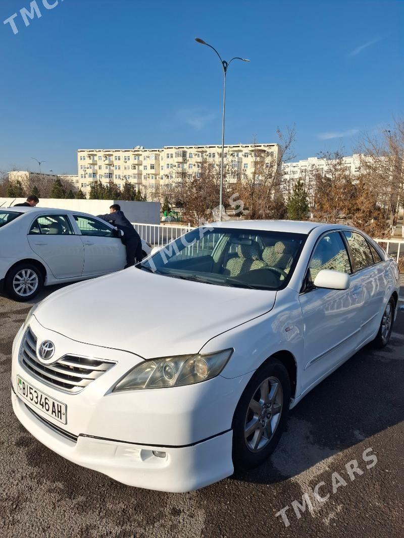 Toyota Camry 2008 - 120 000 TMT - 11 мкр - img 2