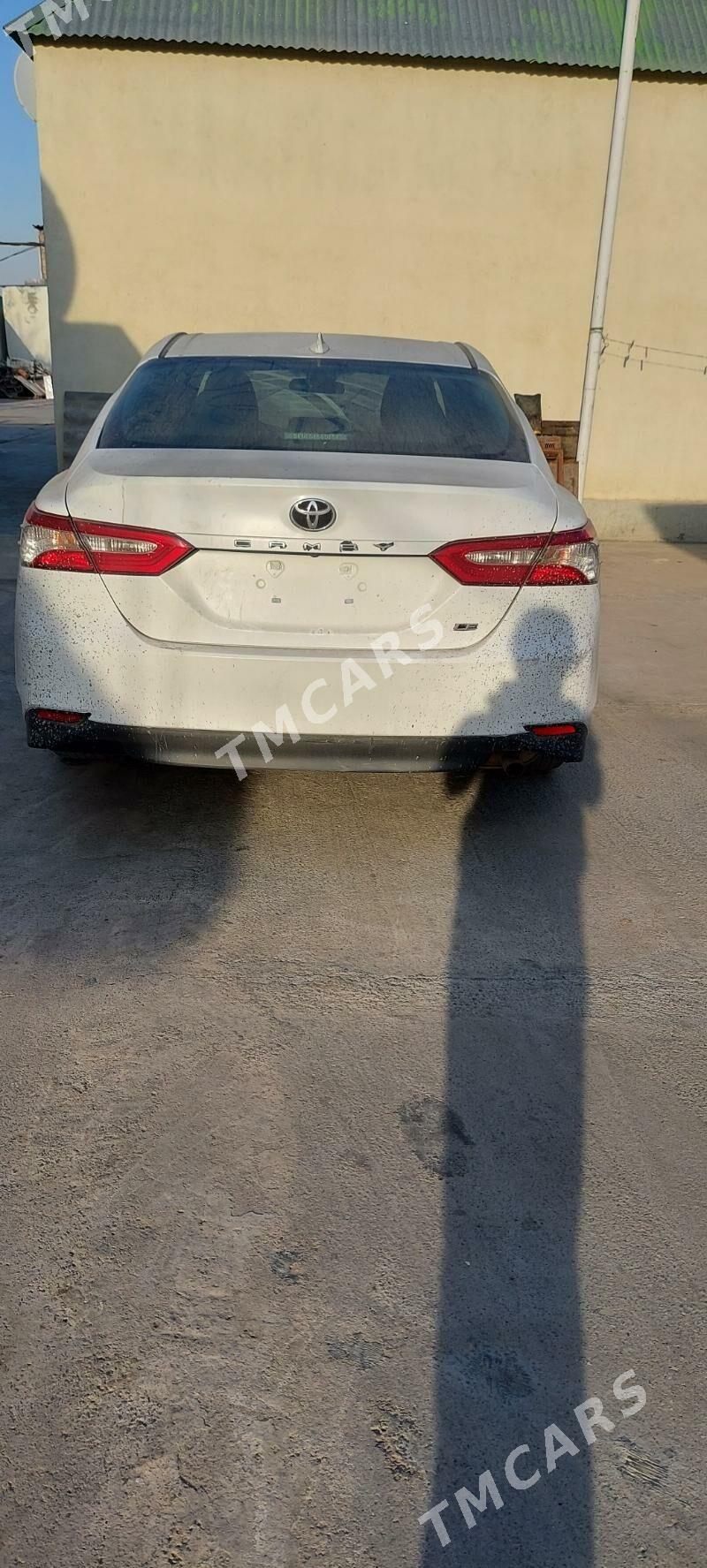 Toyota Camry 2020 - 240 000 TMT - Büzmeýin - img 5