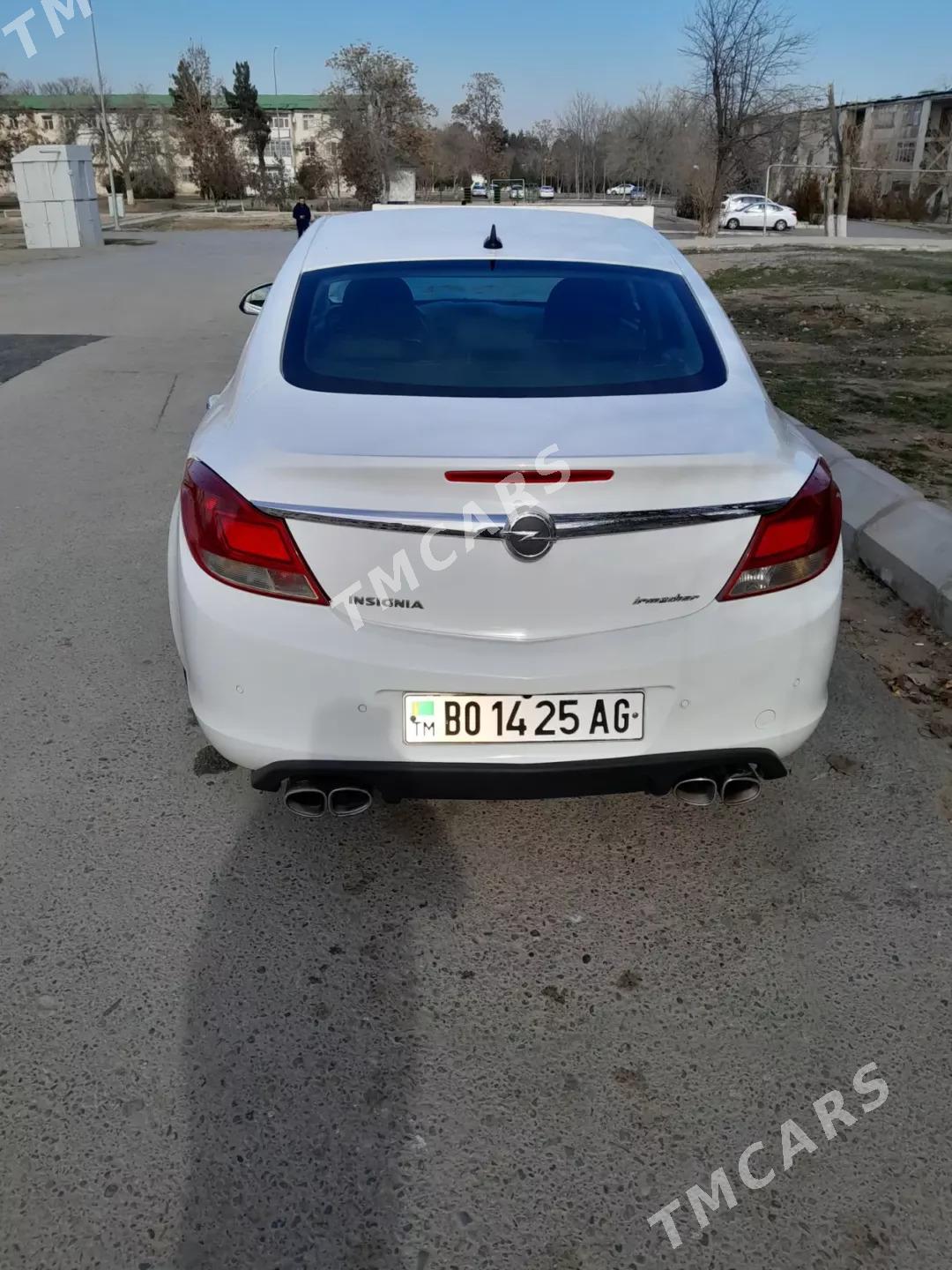 Opel Insignia 2009 - 137 000 TMT - 9 мкр - img 4