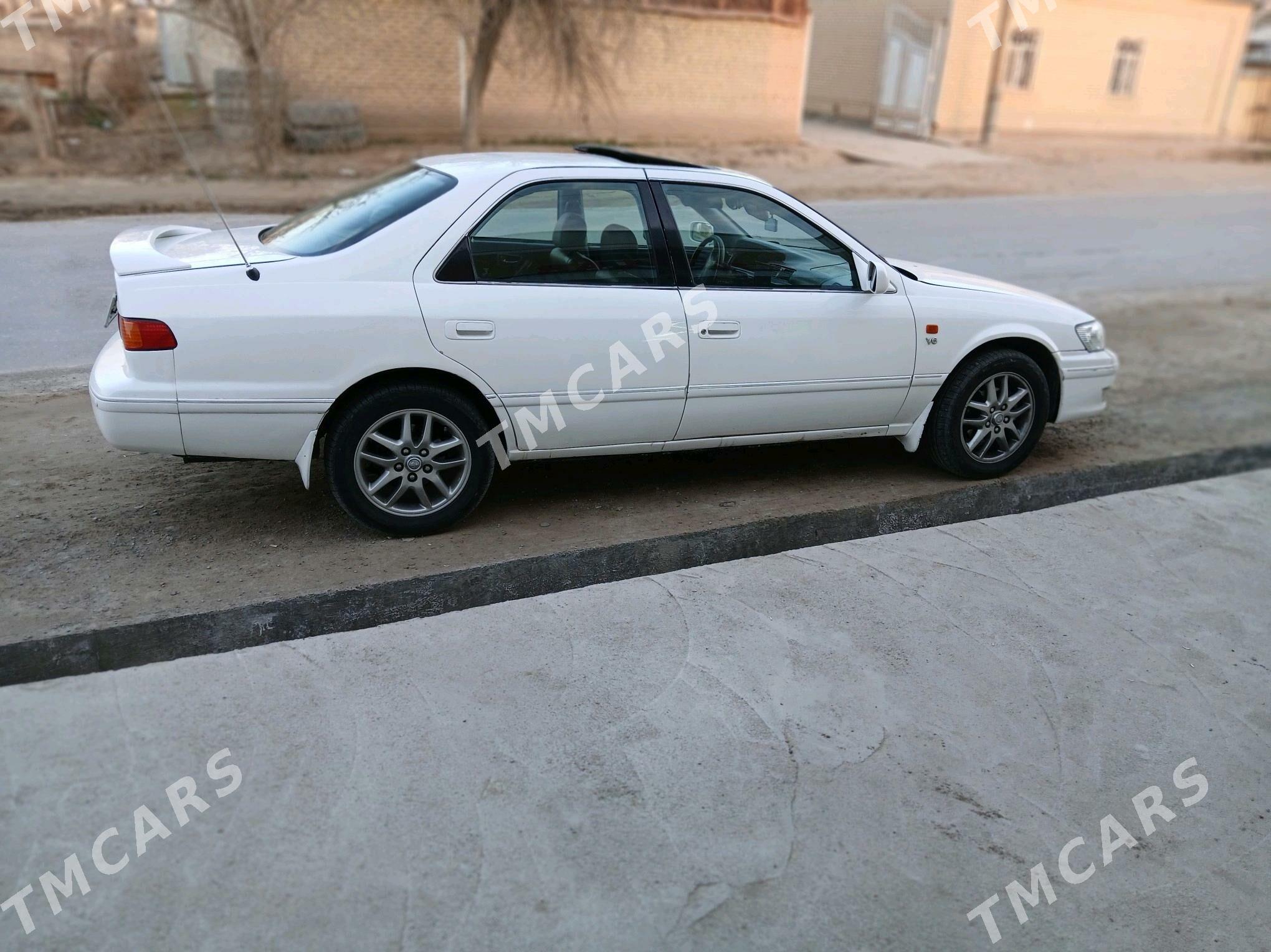 Toyota Camry 1998 - 140 000 TMT - Sakarçäge - img 5