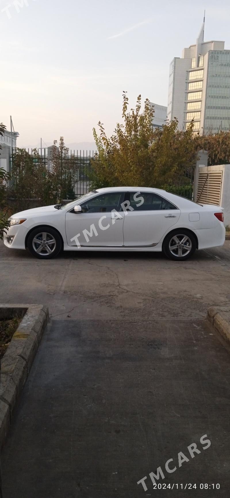 Toyota Camry 2014 - 230 000 TMT - Ким район - img 7