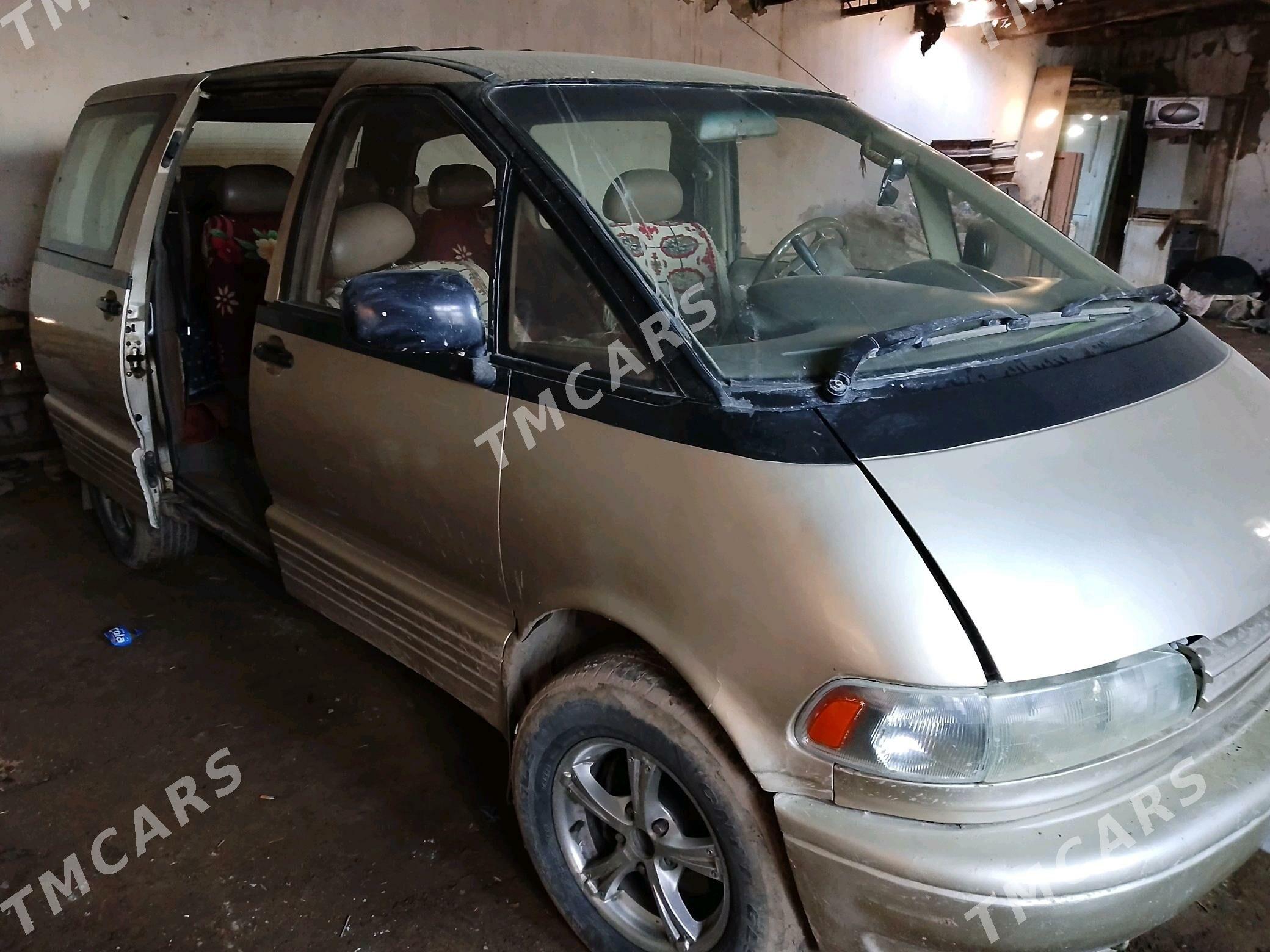 Toyota Previa 1996 - 70 000 TMT - Çärjew - img 2