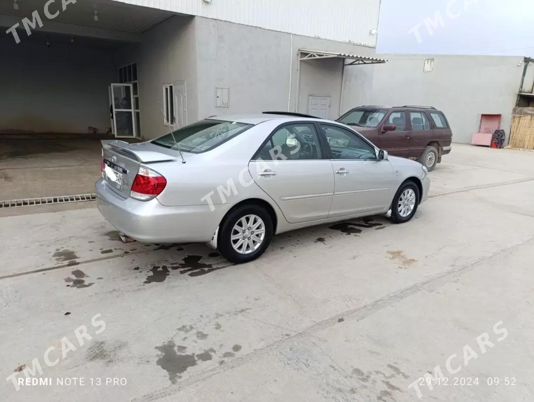 Toyota Camry 2004 - 165 000 TMT - Теджен - img 2