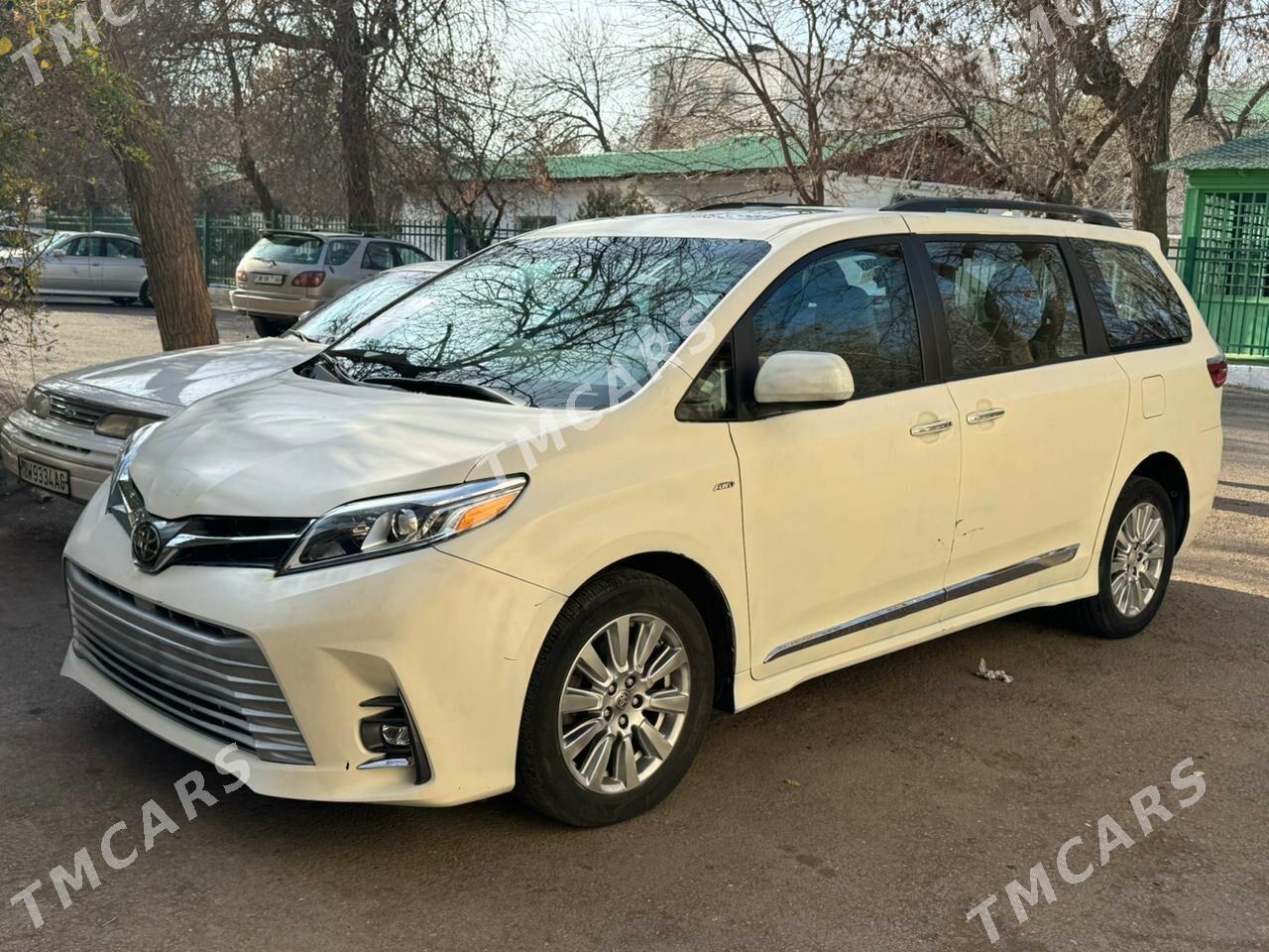 Toyota Sienna 2020 - 345 000 TMT - Ашхабад - img 3