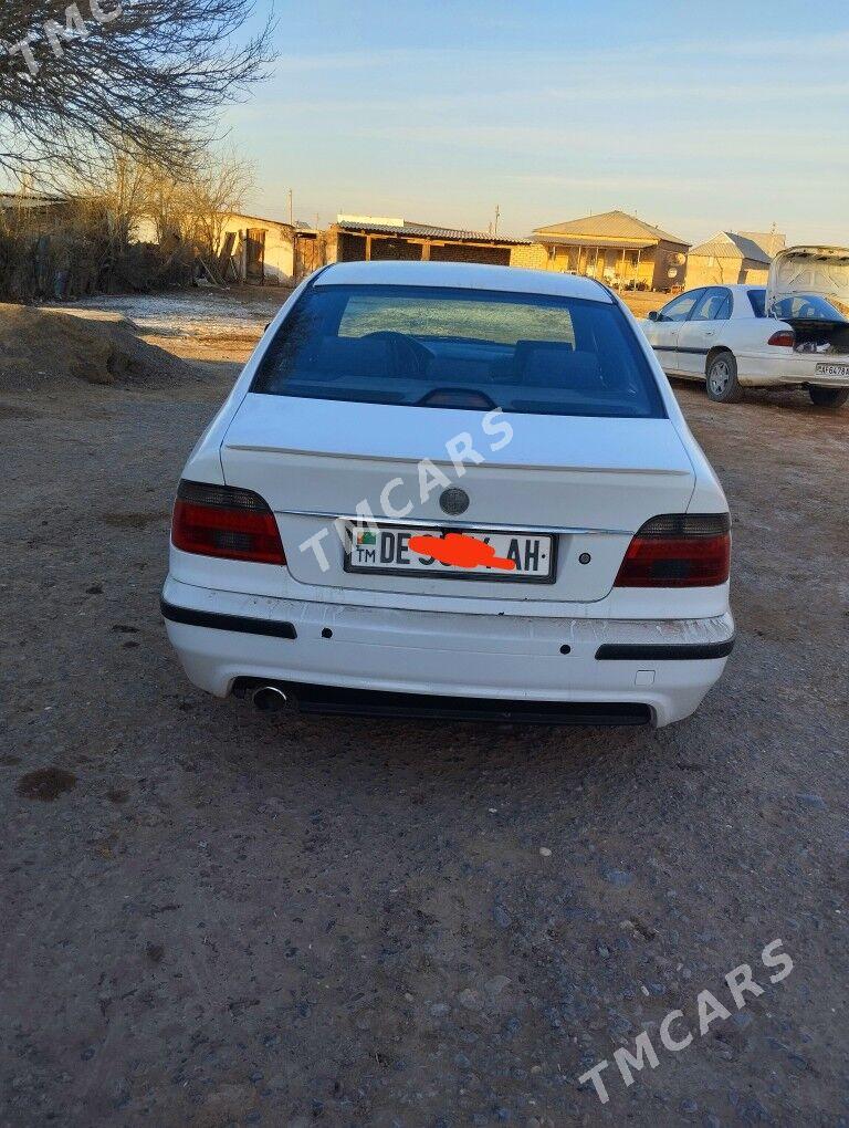 BMW E39 2000 - 90 000 TMT - Теджен - img 5