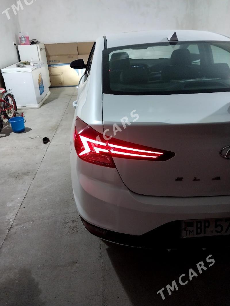 Hyundai Elantra 2019 - 217 000 TMT - Gökdepe - img 4