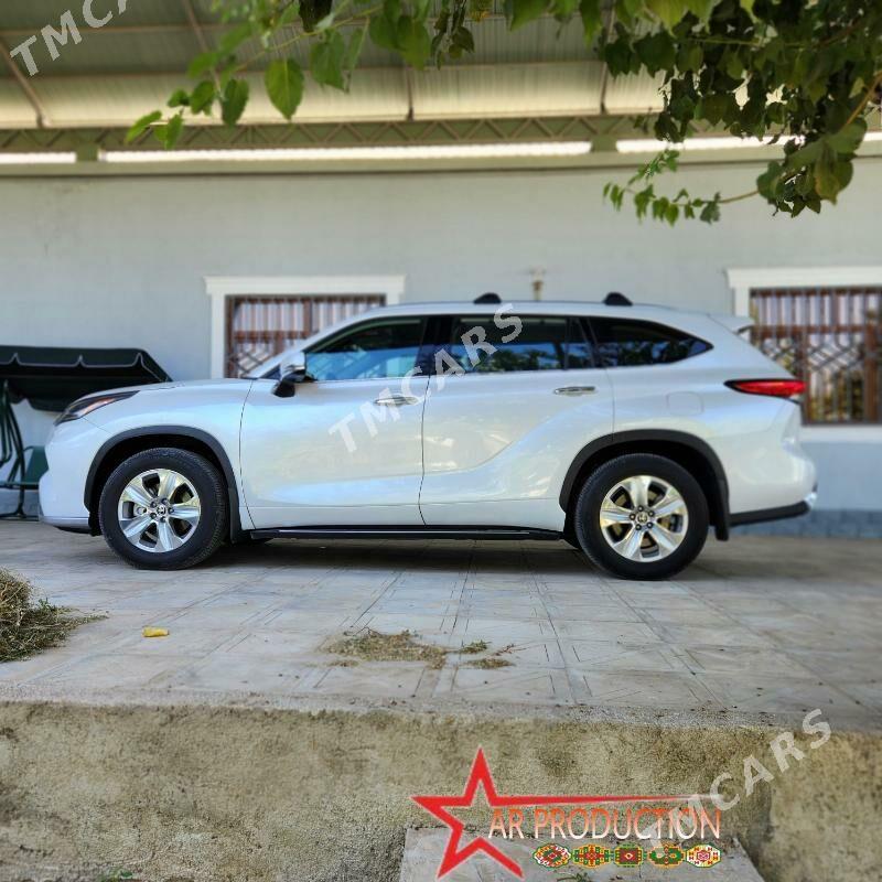 Toyota Highlander 2022 - 668 000 TMT - Ашхабад - img 4