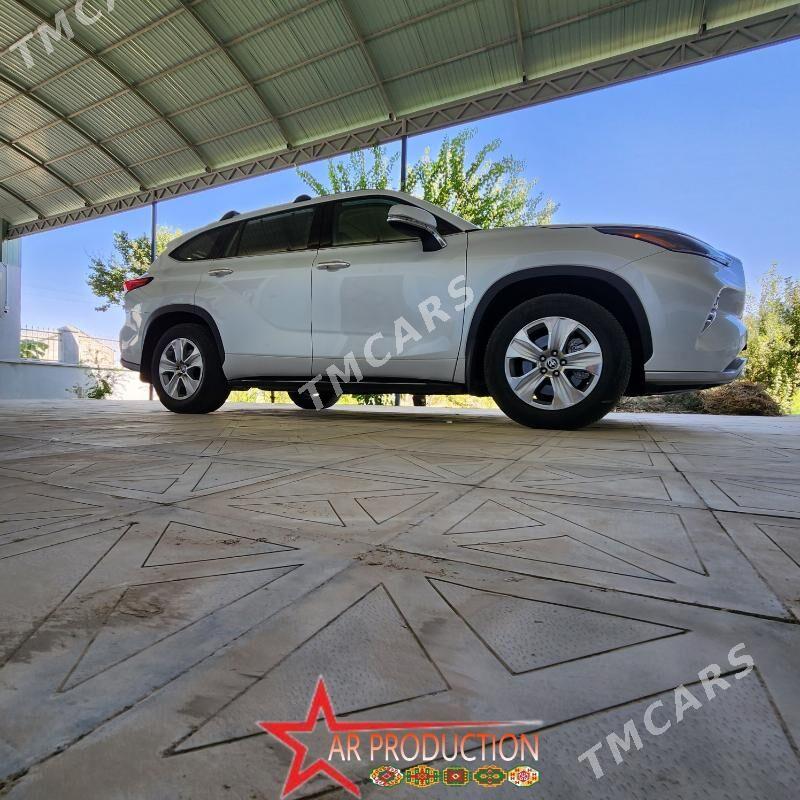 Toyota Highlander 2022 - 668 000 TMT - Ашхабад - img 8