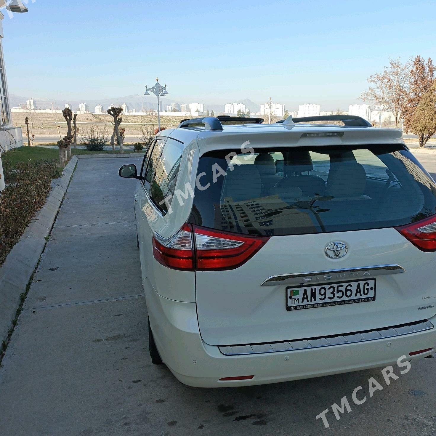 Toyota Sienna 2018 - 368 000 TMT - Aşgabat - img 3