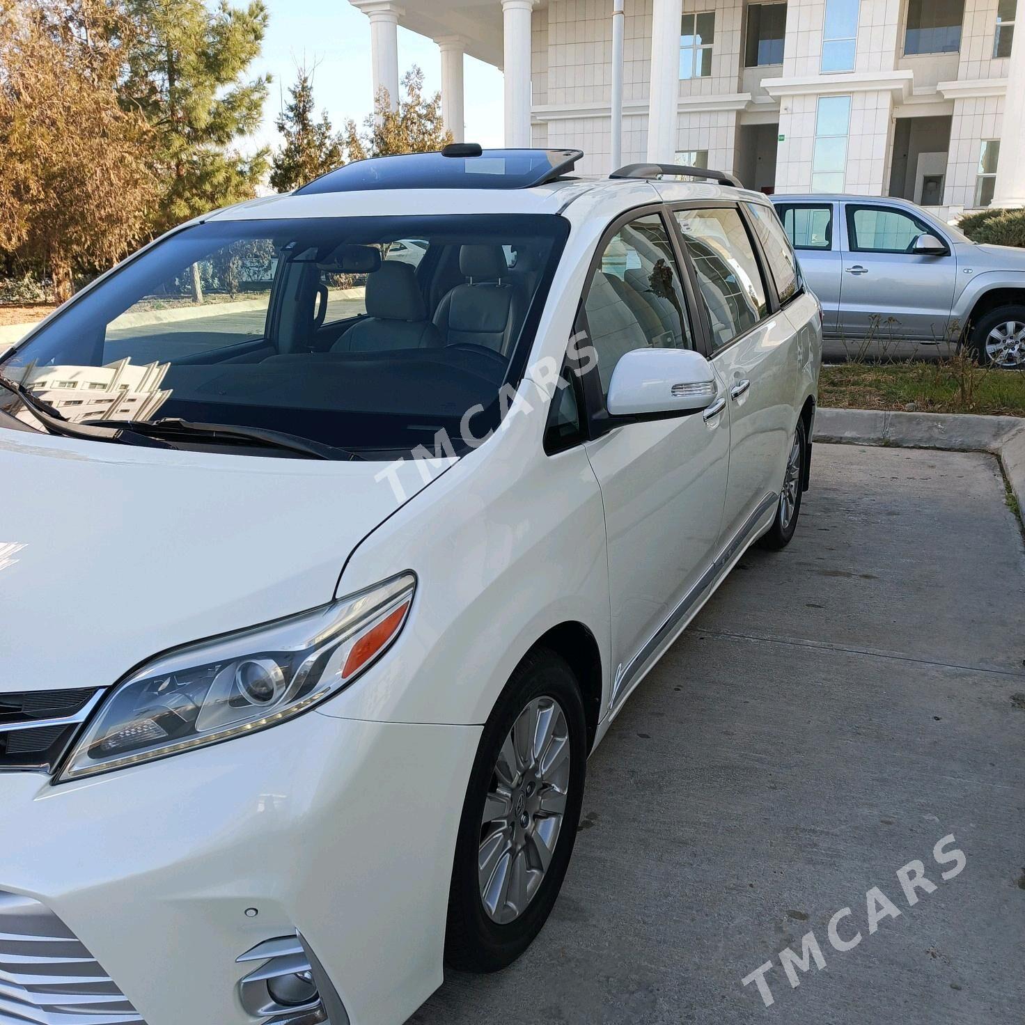 Toyota Sienna 2018 - 368 000 TMT - Aşgabat - img 4