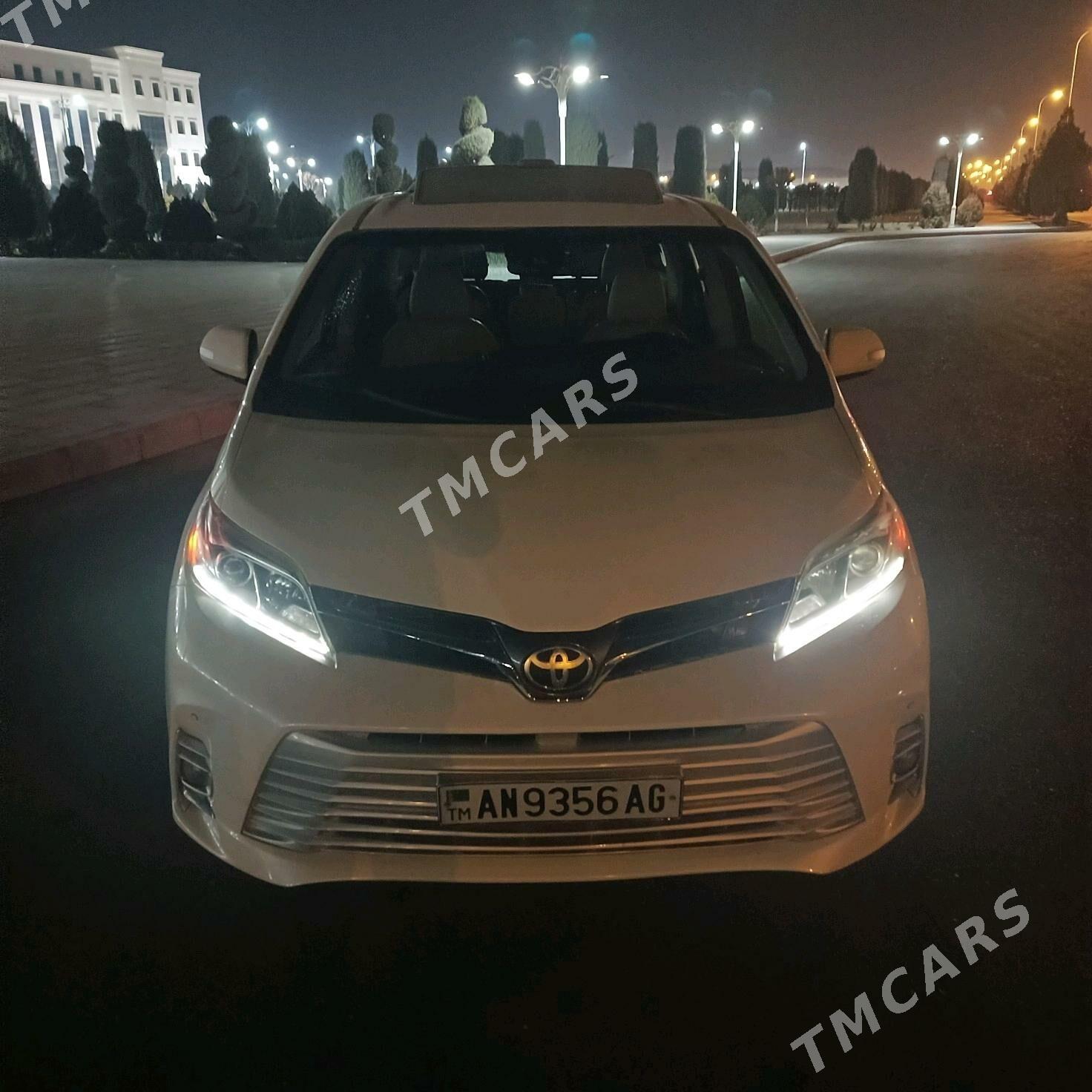 Toyota Sienna 2018 - 368 000 TMT - Aşgabat - img 8