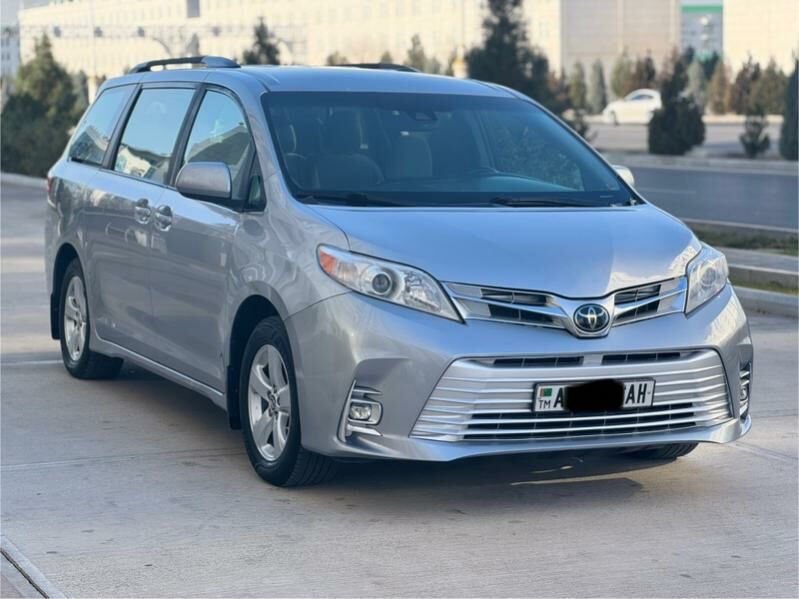 Toyota Sienna 2018 - 330 000 TMT - Aşgabat - img 7