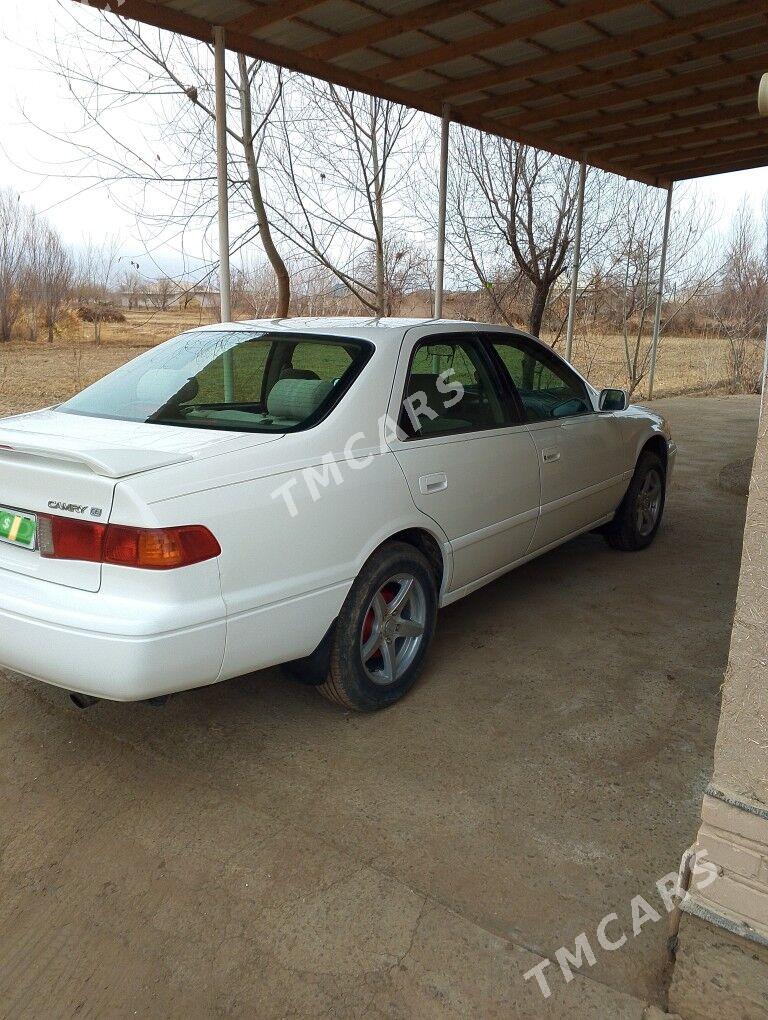 Toyota Camry 2001 - 140 000 TMT - Köneürgenç - img 4