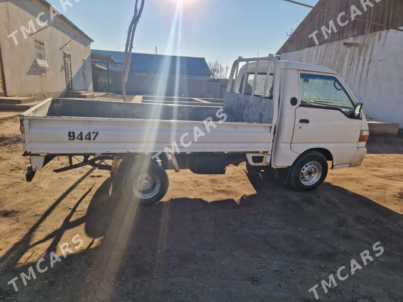 Hyundai H100 1999 - 65 000 TMT - Гурбансолтан Едже - img 3