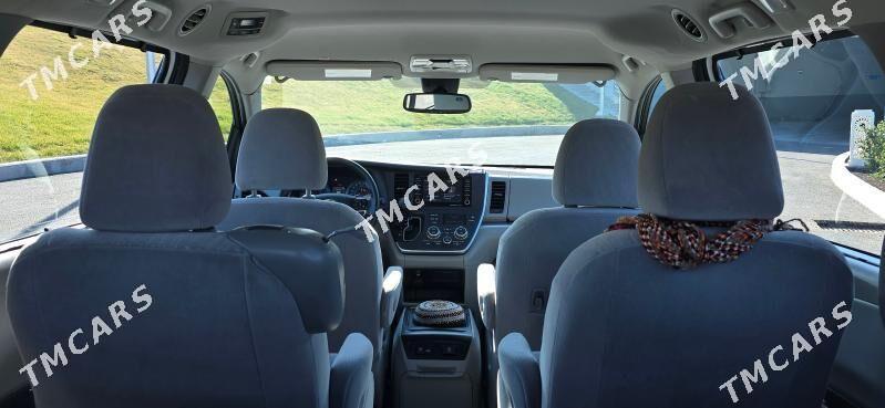 Toyota Sienna 2019 - 354 000 TMT - Ашхабад - img 8