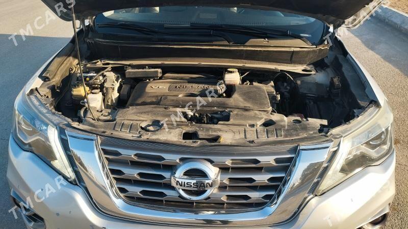 Nissan Pathfinder 2018 - 340 000 TMT - Мары - img 6