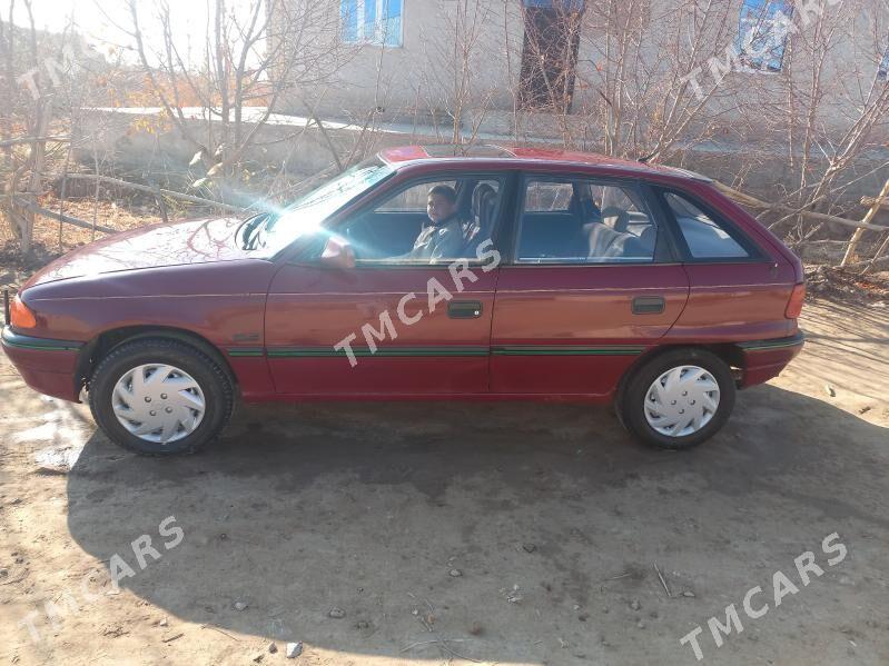 Opel Astra 1992 - 35 000 TMT - Дашогуз - img 3