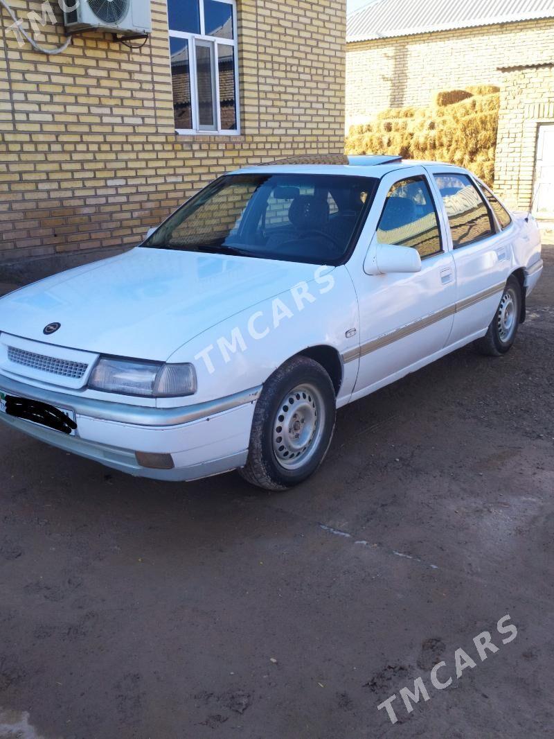 Opel Vectra 1990 - 25 000 TMT - Tejen - img 4