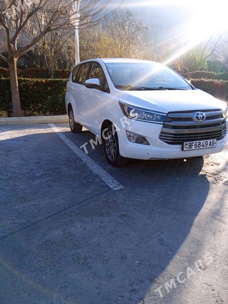 Toyota Innova 2019 - 245 000 TMT - Бузмеин - img 3