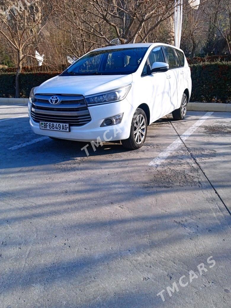 Toyota Innova 2019 - 245 000 TMT - Бузмеин - img 4